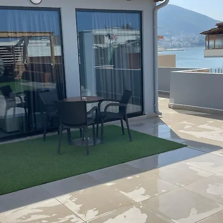 Luxury Rooftop *