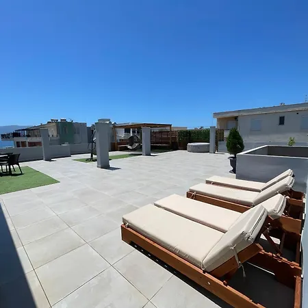 Luxury Rooftop アパート *
