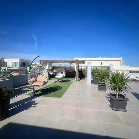 Luxury Rooftop *