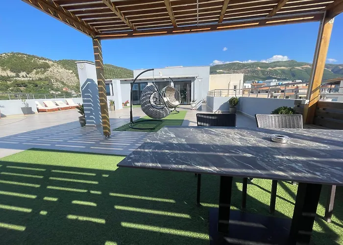 Luxury Rooftop *